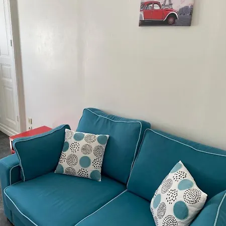 17 Rue Du Puits De La Place Apartment