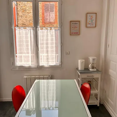 Appartement 17 Rue Du Puits De La Place